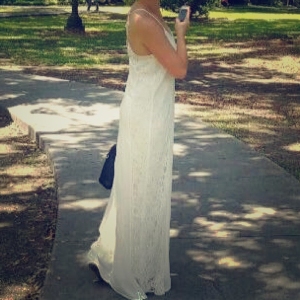 Maxi dress with lace detailing